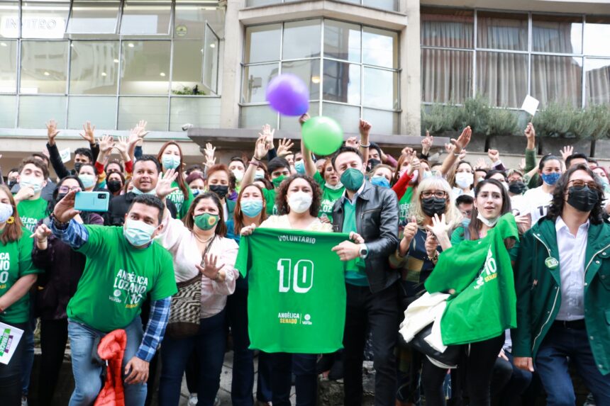 angélica lozano en campaña senado 2022